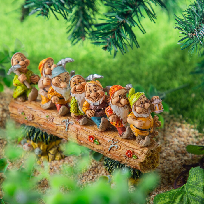 Seven Dwarf Trees Gnome Omitages Gifts